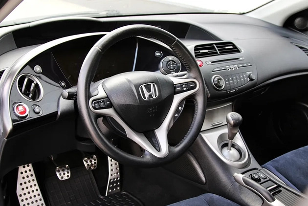 Honda Civic cena 23890 przebieg: 234600, rok produkcji 2008 z Ustka małe 301